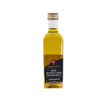 Load image into Gallery viewer, Stefania Calugi Natural White Truffle Flavored Extra Virgin Olive Oil
